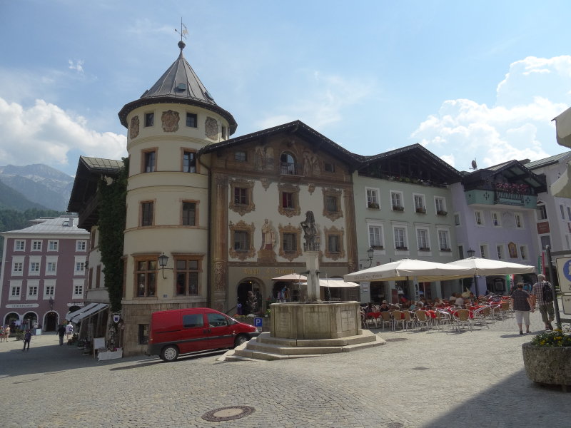 Der Marktplatz in der Innenstadt. Und irgendwie verschandeln die Autos immer die Bilder.(;-) 