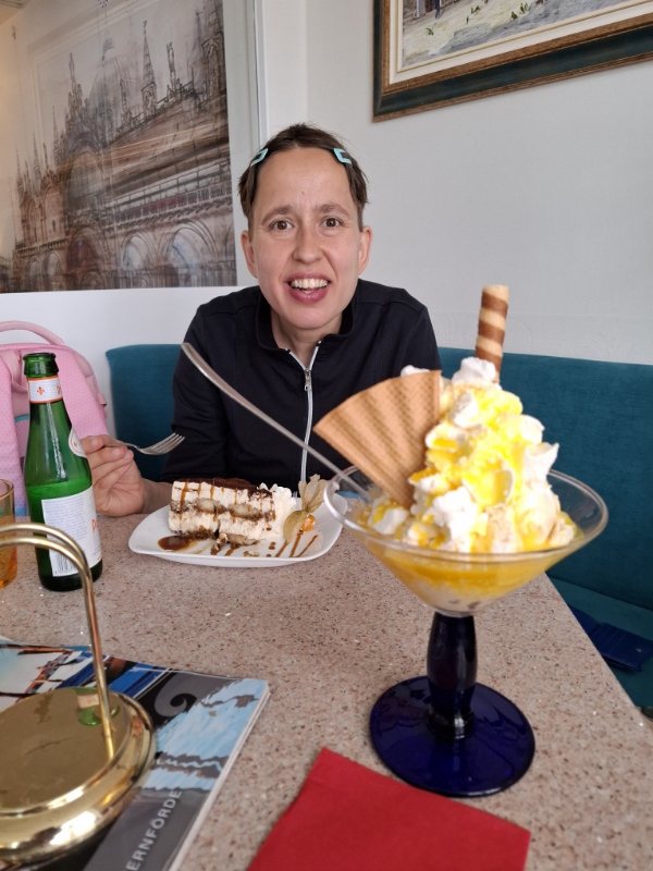 Eiscafé „La Gondola“ in der Kieler Straße 26 