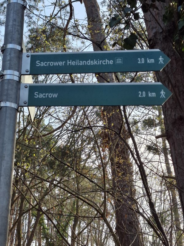 Auf nach Sacrow – noch 3 km bis zur Kirche.