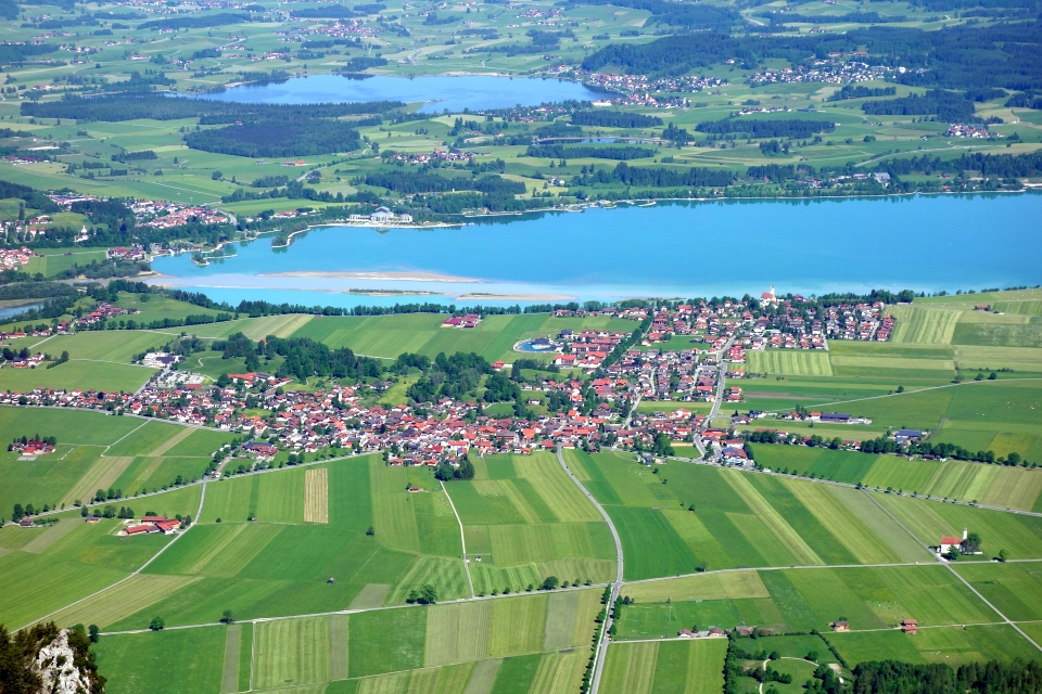 Blick vom Tegelberg auf Schwangau