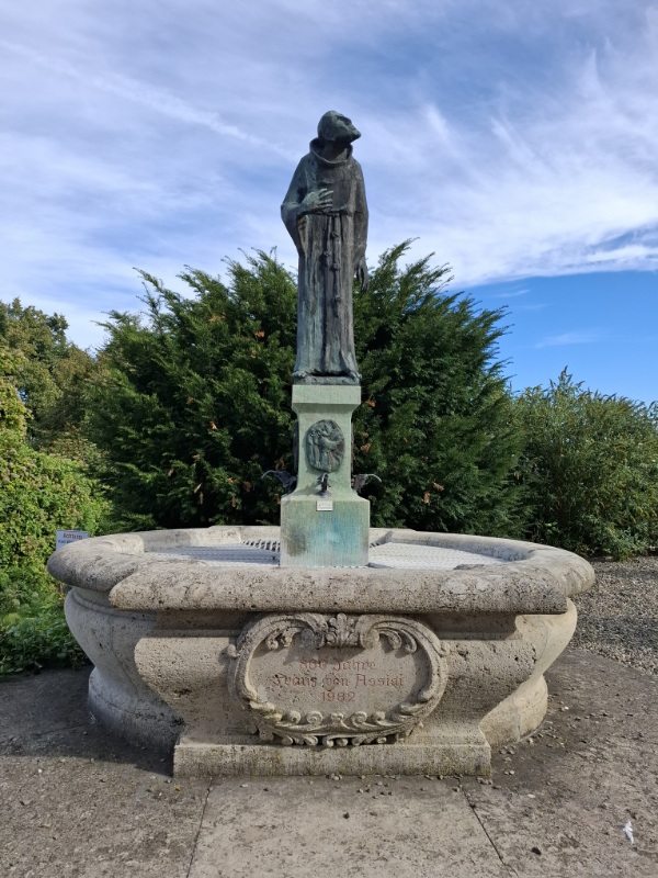 Franziskusbrunnen