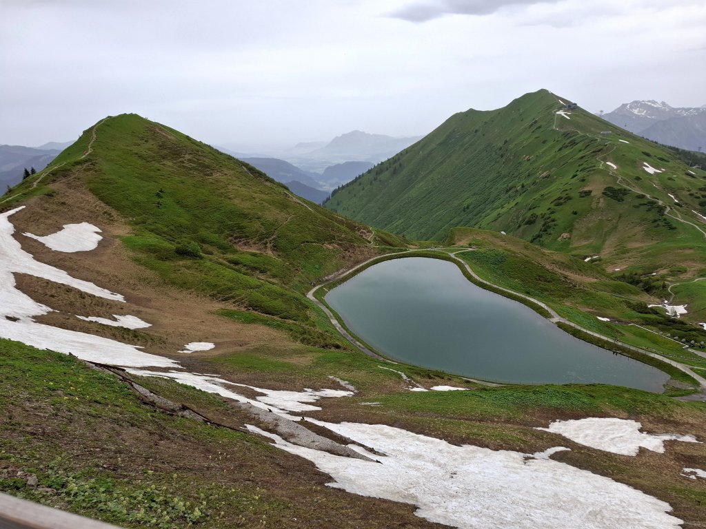 peichersee unterhalb der Kanzelwand Bergstation