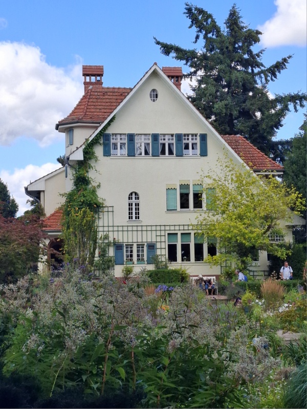 Karl-Foerster Haus