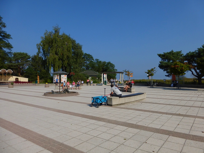 Brunnen am Kurplatz in Karlshagen
