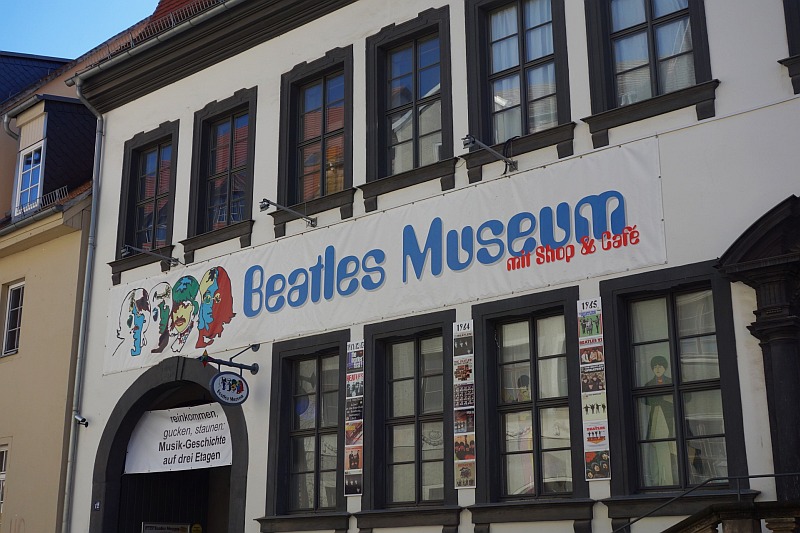 Außenansicht des berühmten Beatles-Museums in Halle