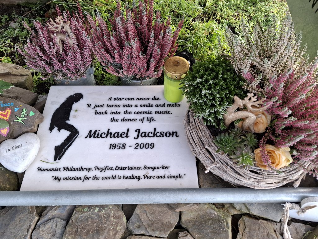Michael Jackson Gedenkbank Kobern-Gondorf
