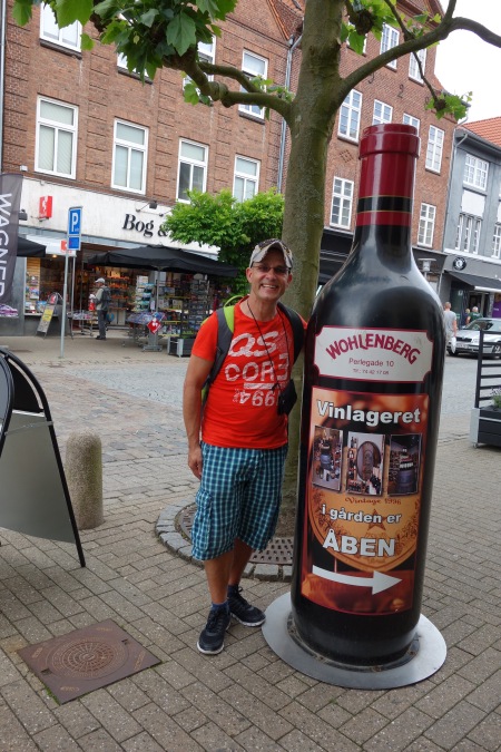Zwei Flaschen die sehr elegant aussehen