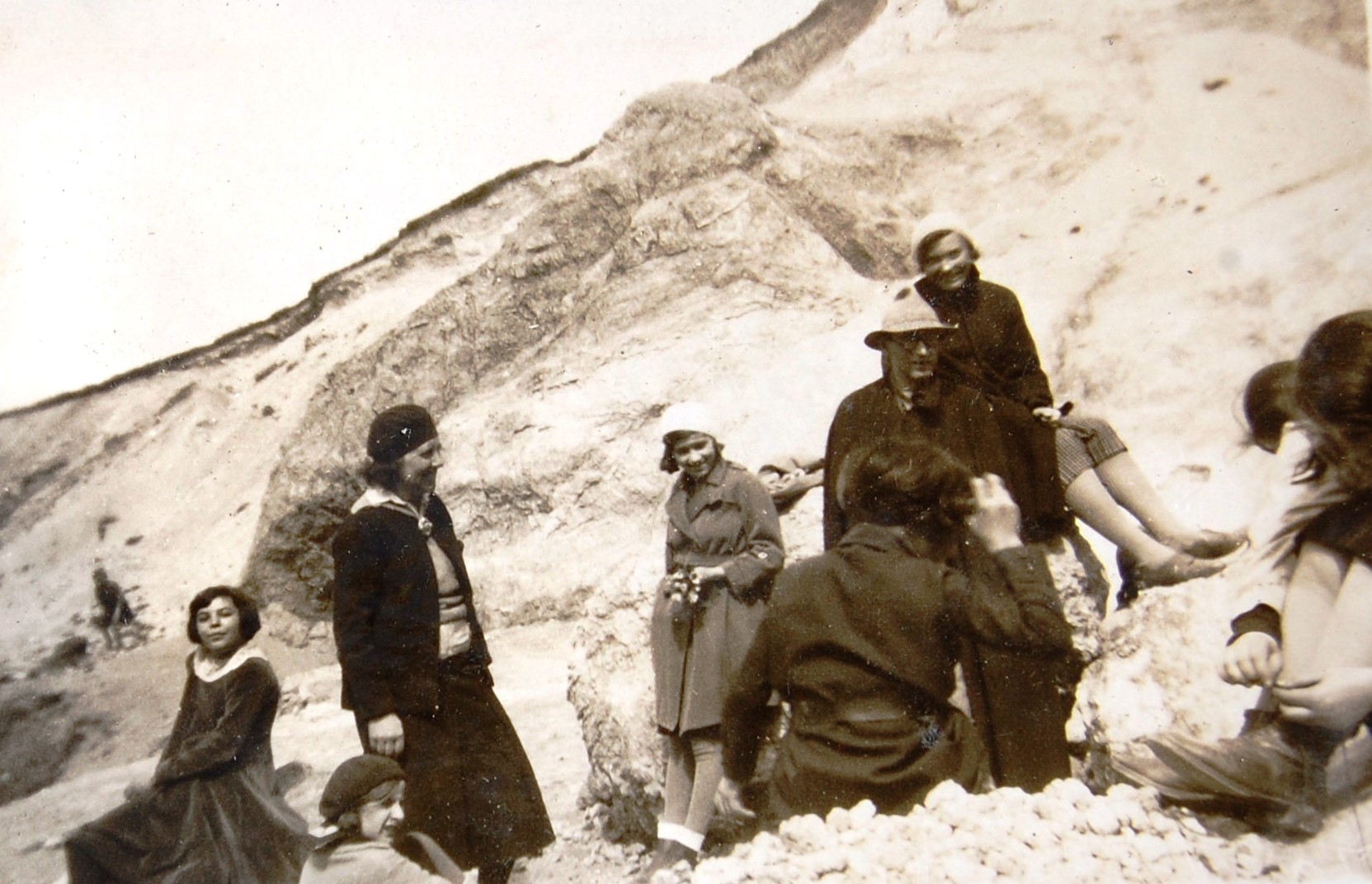 Kirándulás a "Golgotán", 1932. március 11. (Fräulein Hummel a kép bal szélén)
