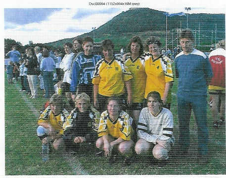 Das Frauenfussballteam nach dem LBS-Cup in Neuffen 2001