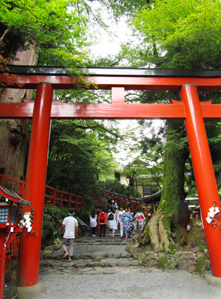 貴船神社