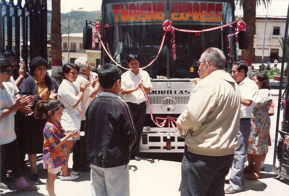 OTUZCO.20.MARZO.1993 - BAUTIZO DEL 1° MERCEDES BENZ OF-1318 / CHALÁN VIII / MORILLAS