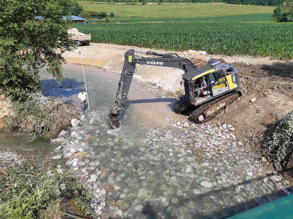 Réglage du seuil amont avant mise en eau