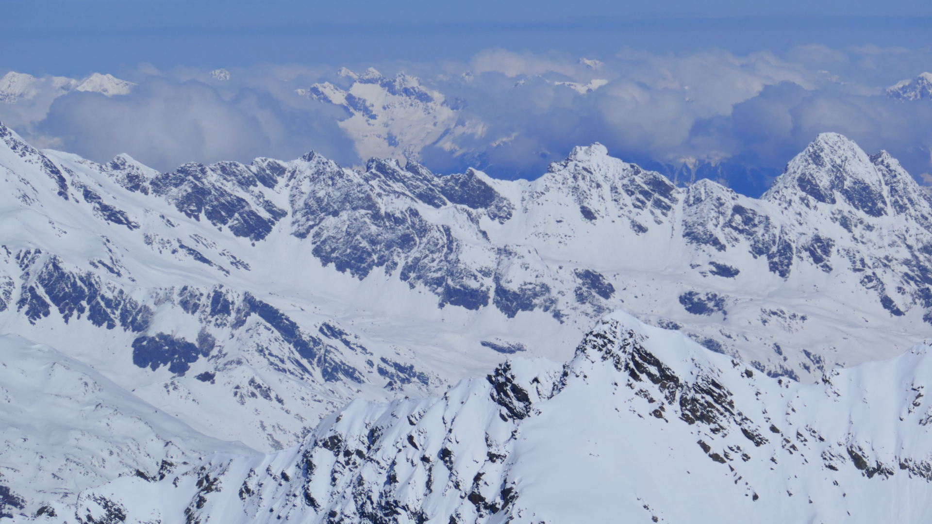 Hintere Ölgrubenspitze im auslaufenden Kaunergrat, dahinter Rifekar- und Kuppkarlesspitzen