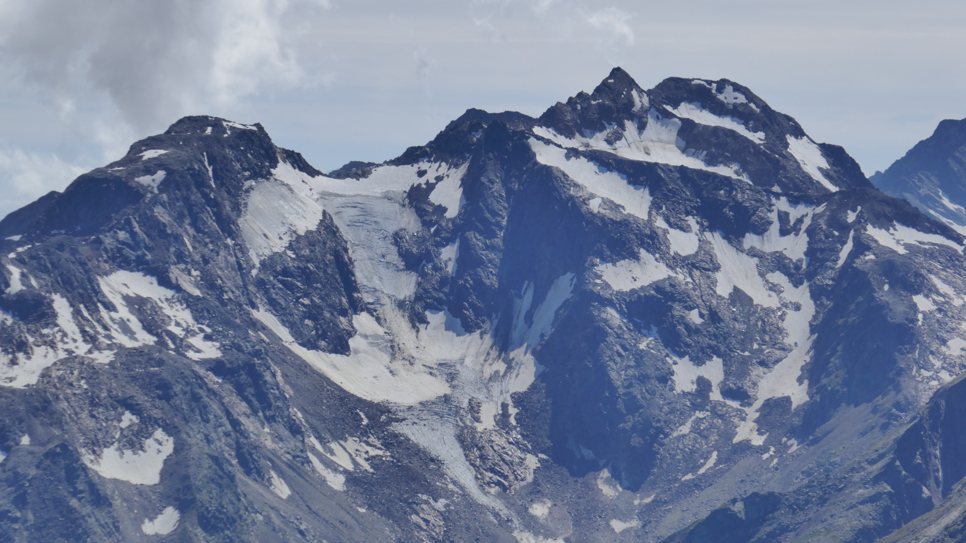 Rechts Feuersteine, links Schneespitze, im Vordergrund der Simmingferner