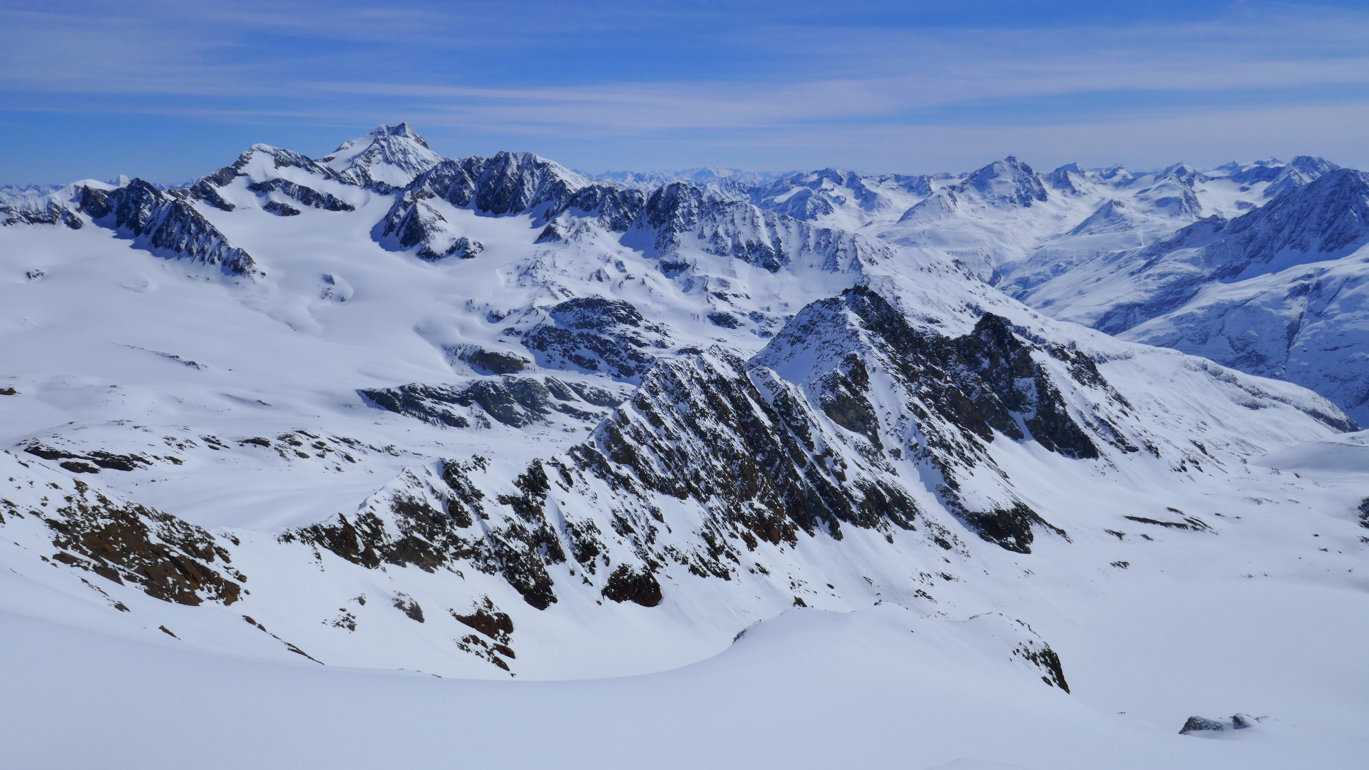 Zur Wildspitze und den vorgelagerten Brochkögeln