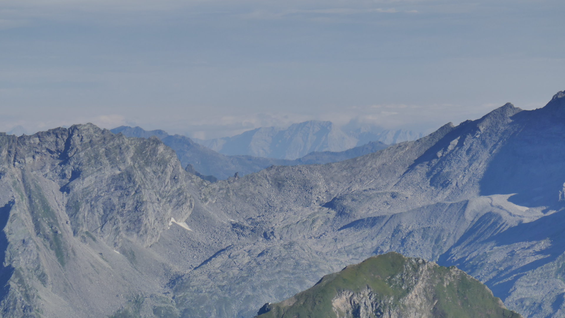 Durchsicht ins Karwendel zum Bettelwurf