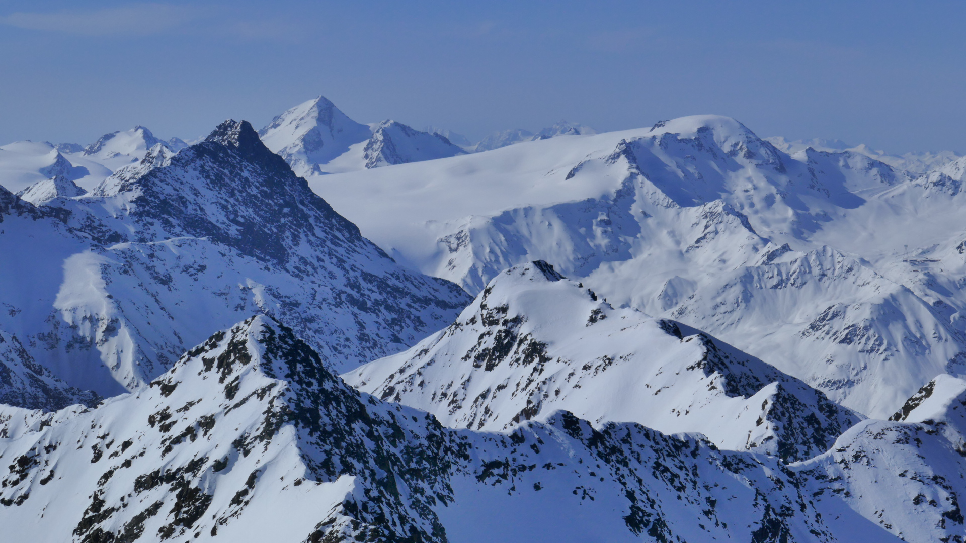 Gepatschferner mit Weißseespitze rechts, Weißkugel links