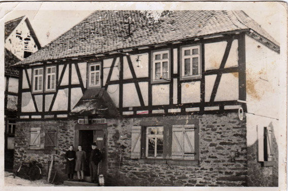 um 1940 / Am Höhenblick 35 (Lokal 'Eckehannes')