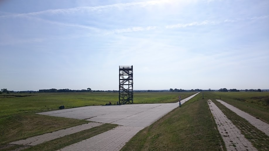 Zwischen Boitzenburg und Bleckede. Von unten ...