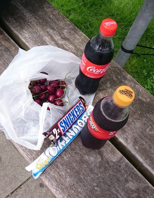 Pause in Jork. Mit Knubber-Kirschen und Chemie.