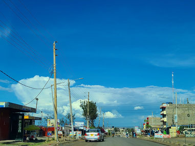 ナイロビに向かって近づく雨雲