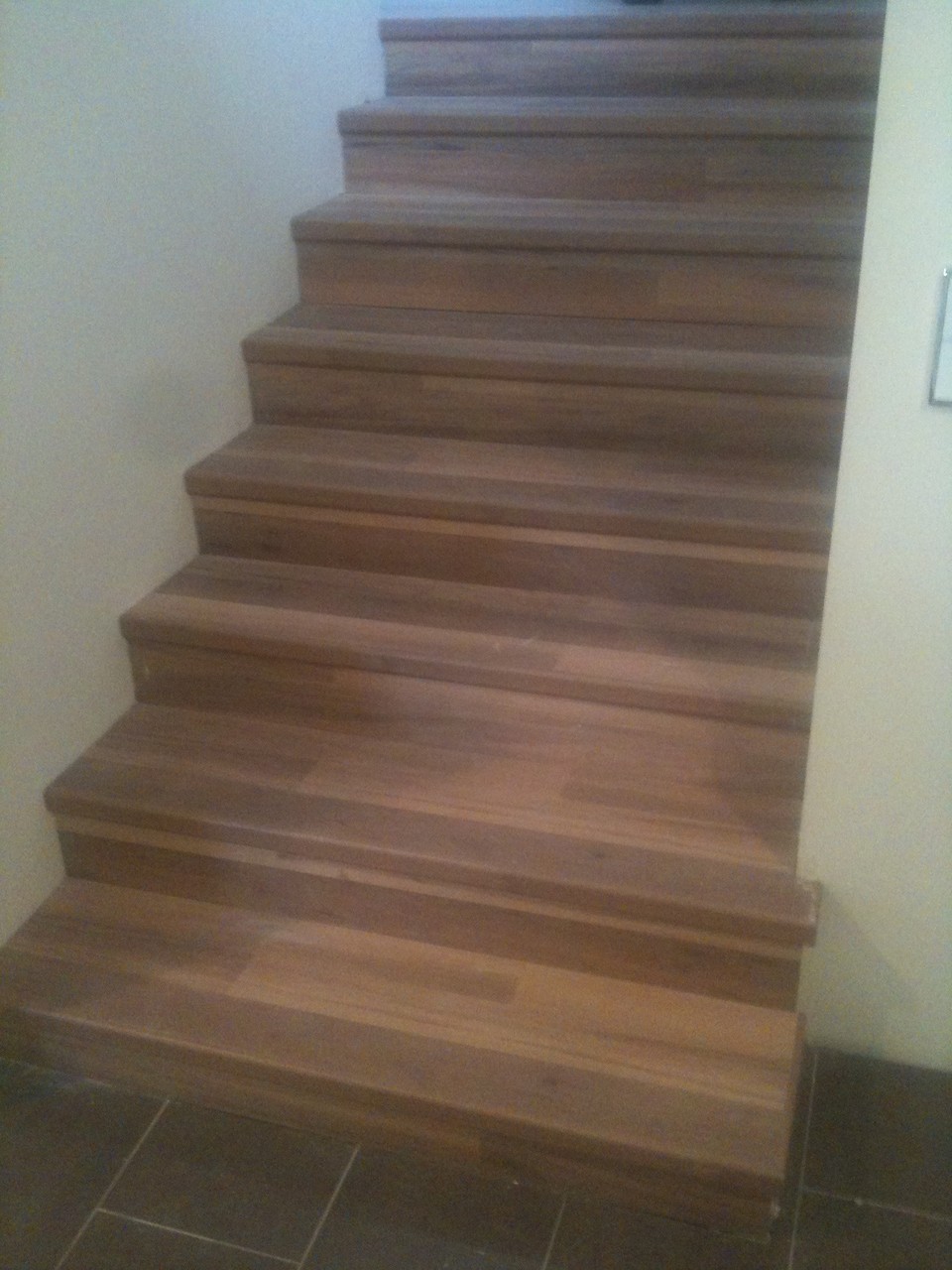 Treppe mit Fertigparkett verkleiden