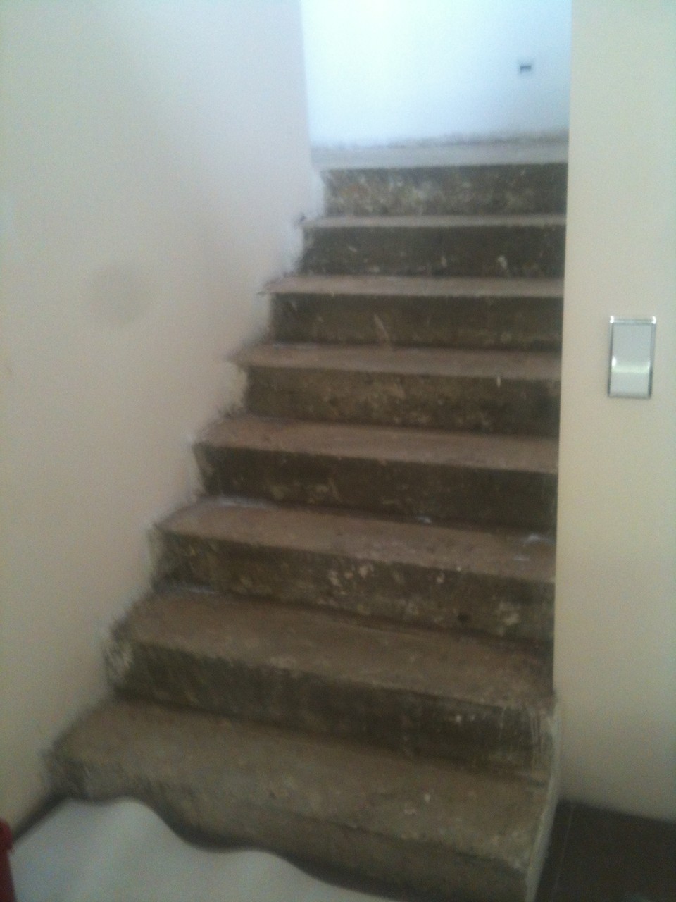 Treppe mit Fertigparkett verkleiden