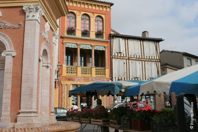 Marché le lundi à Samatan 