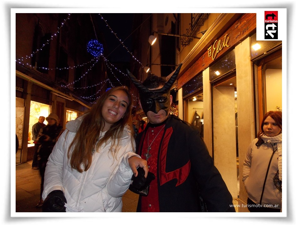 Noches de Carnaval en el café Florian de Venecia