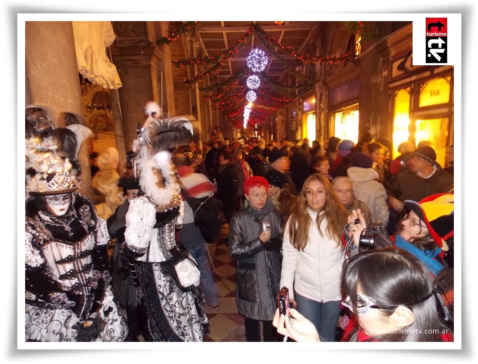 Noches de Carnaval en el café Florian de Venecia