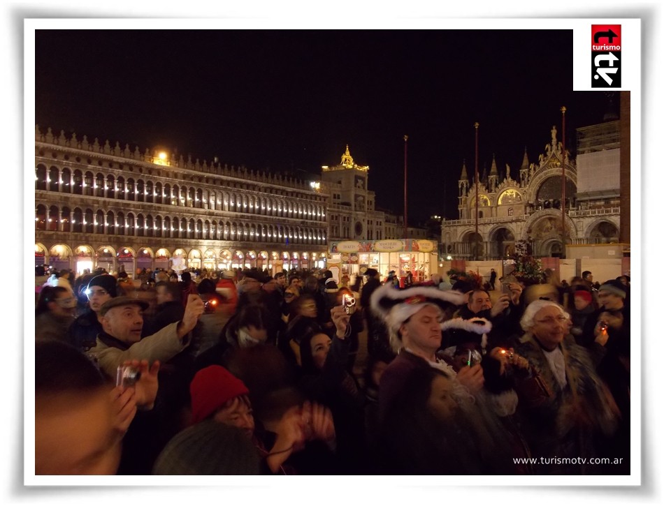 Noches de Carnaval en el café Florian de Venecia