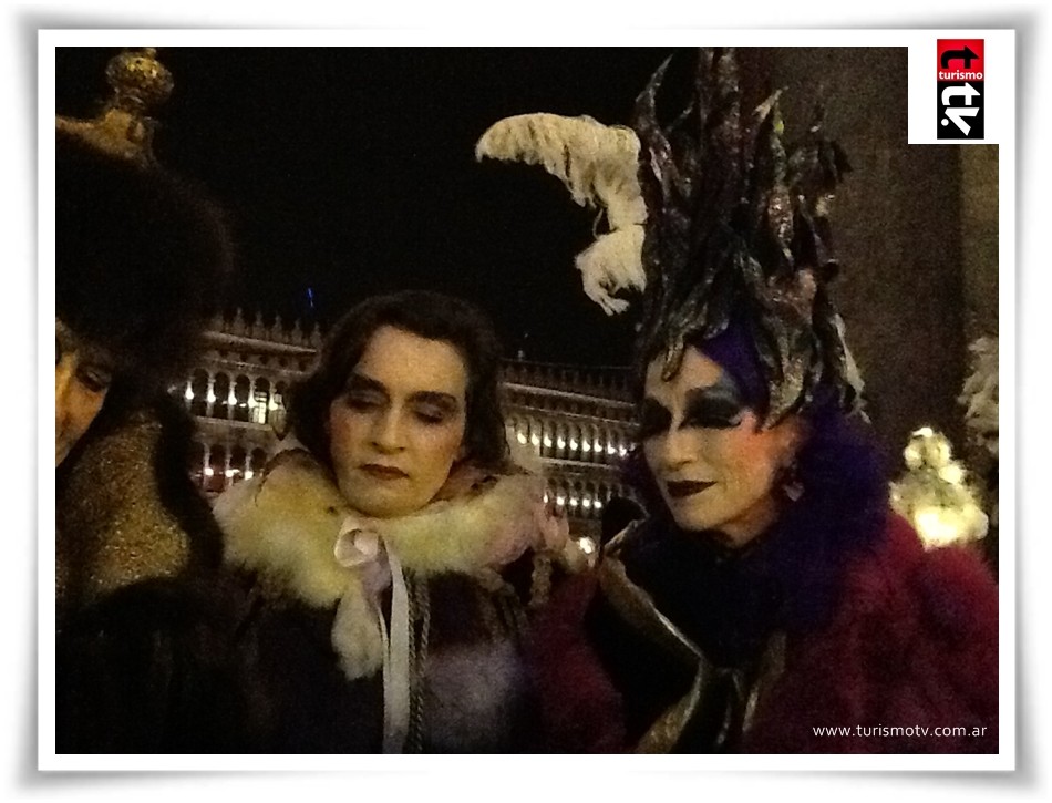 Noches de Carnaval en el café Florian de Venecia