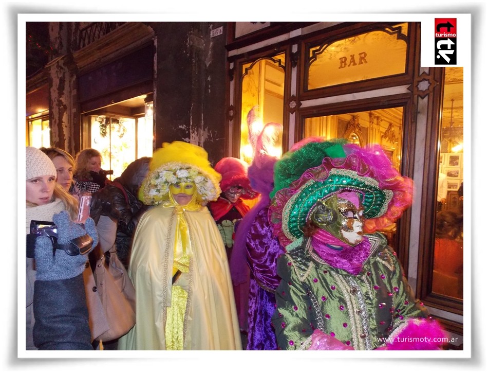 Noches de Carnaval en el café Florian de Venecia