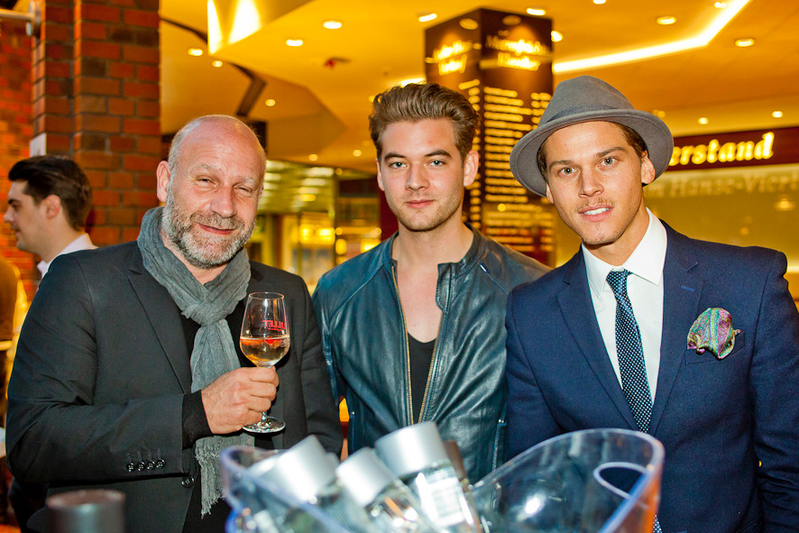 Werbeagentur-Chef Oliver Voigt, Schauspieler Max König und Model Sidney Wolf