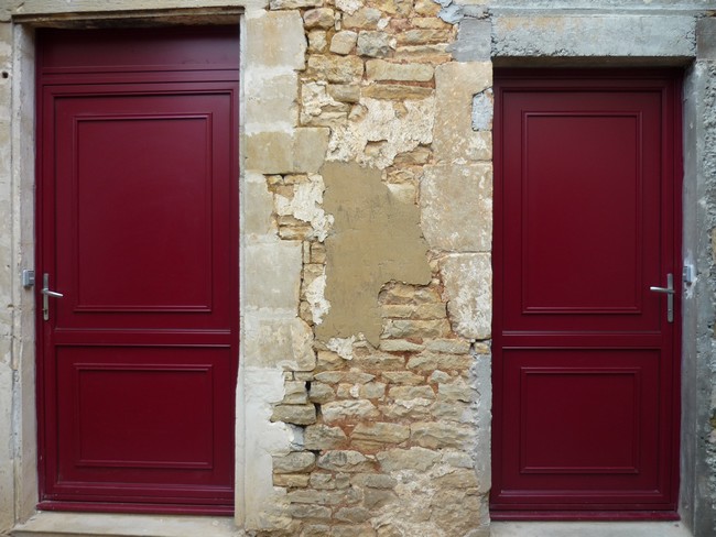 Porte d'entrée mixte avec panneaux