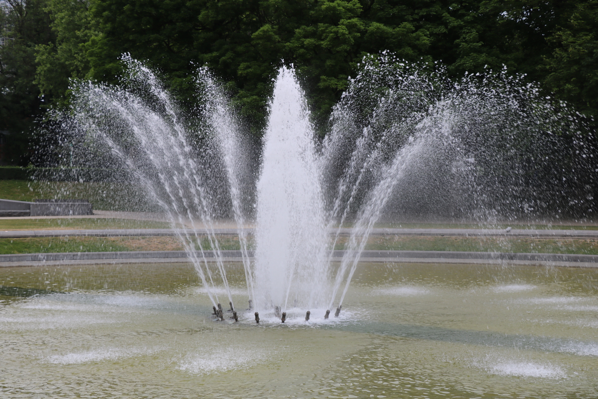 Parc du Cinquantenaire<br/><a href="https://fr.wikipedia.org/wiki/Parc_du_Cinquantenaire" target="_blank"><em style="color: #666;"><em style="color: #666;">plus d'infos</em></em></a>