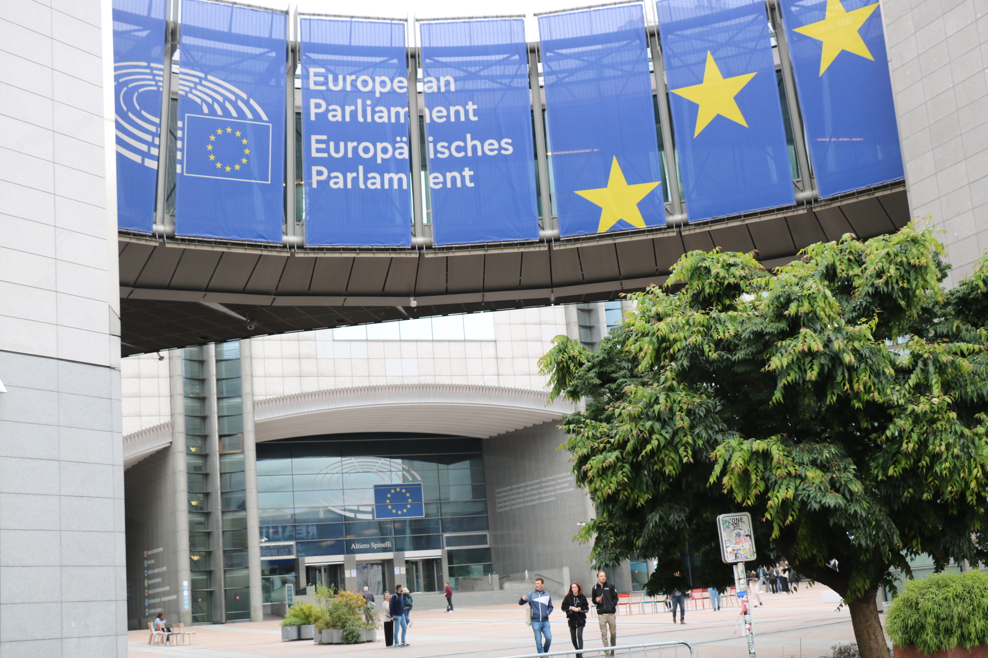 Parlement européen - Espace Léopold<br/><a href="https://fr.wikipedia.org/wiki/Espace_Léopold" target="_blank"><em style="color: #666;">plus d'infos</em></a>