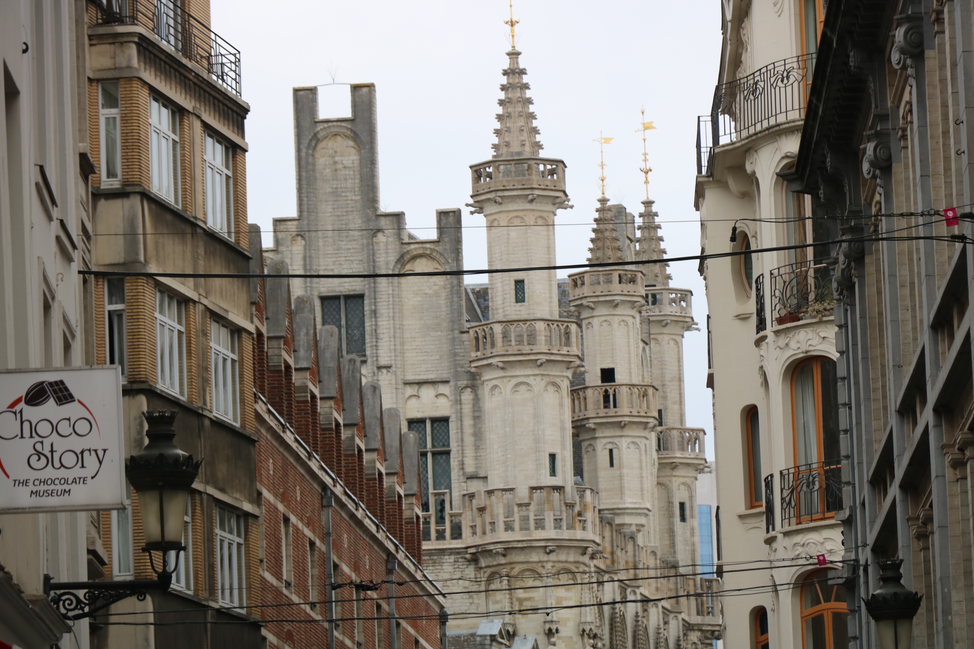 En allant vers la Grand-Place…