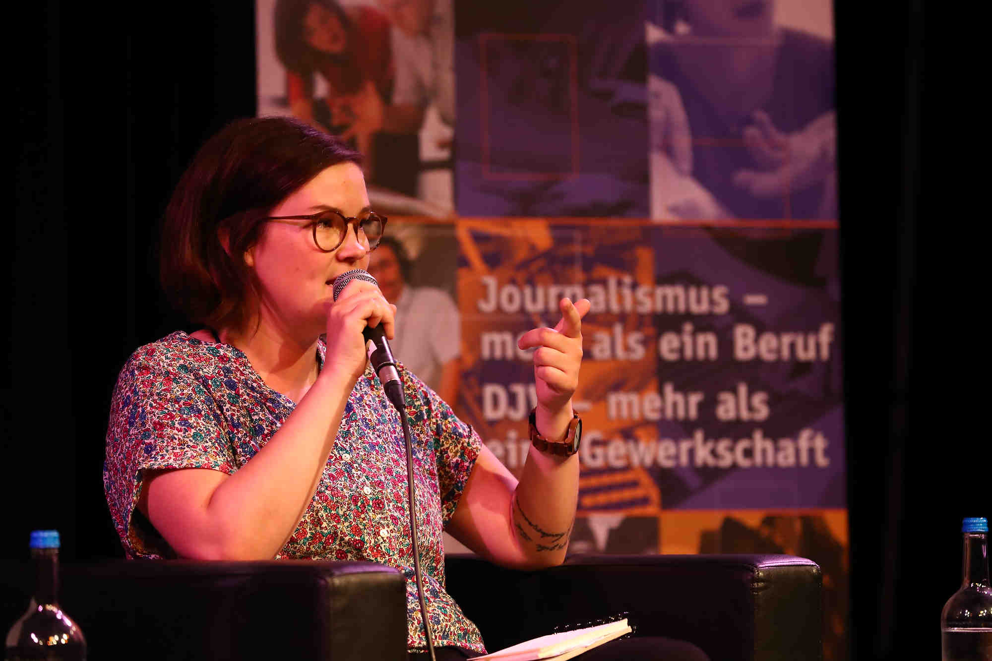 Podiumsdiskussion des DJV und Kulturforum Hamburg: G-20-Gipfel - Deeskalation via Sprache und Kommunikation, 2017, Emily Laquer