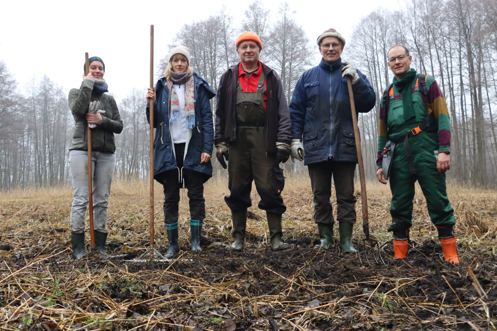 Pflegeeinsatz auf der Herbstzeitlosenwiese