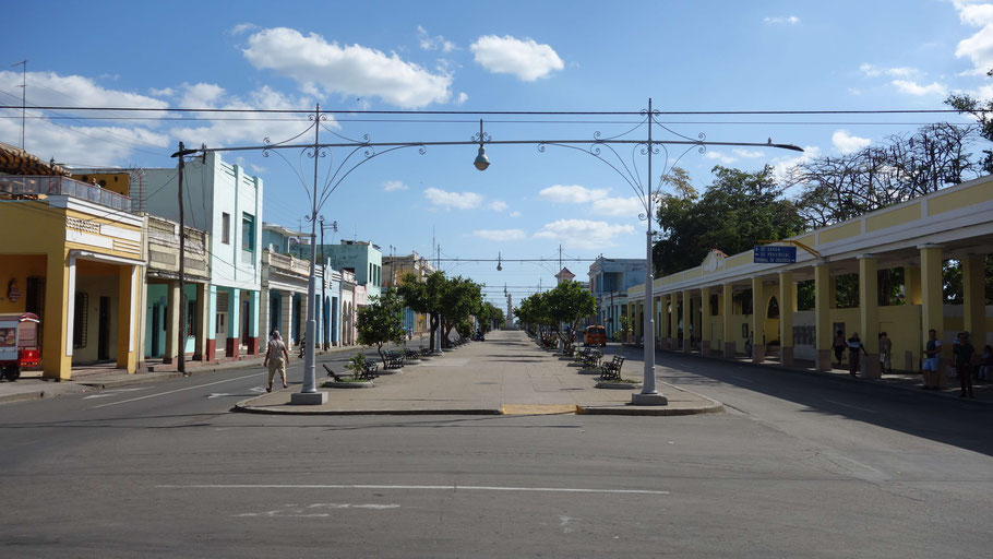 Cuba, Cienfuegos : Paseo del Prado