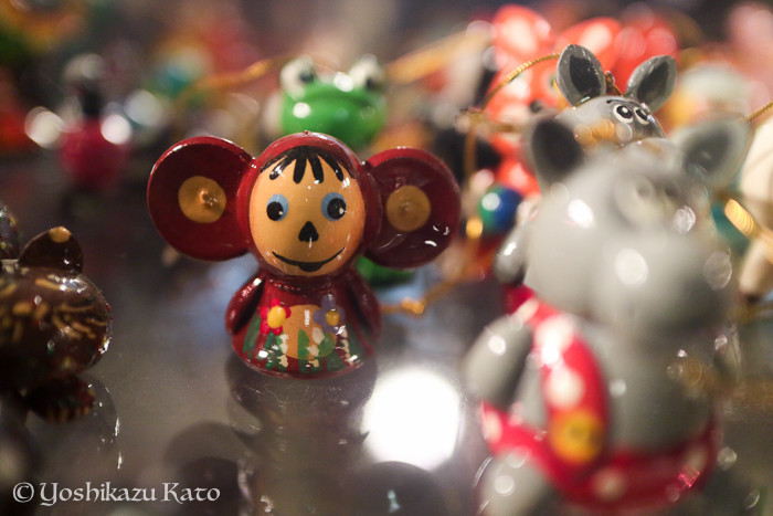 手作り玩具は、やや不細工なのもブサかわいい。