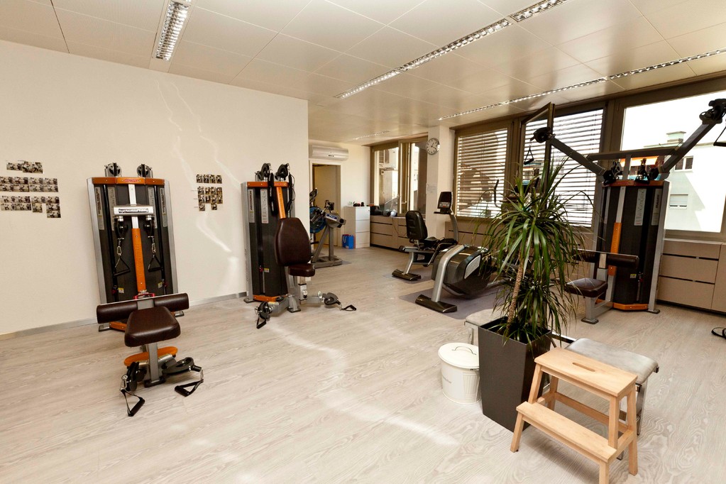 bildergalerie physiotherapie osteopathie am lindenplatz physio altstetten altstetten zurich akupunktur tcm massage krafttraining physiotherapie osteopathie