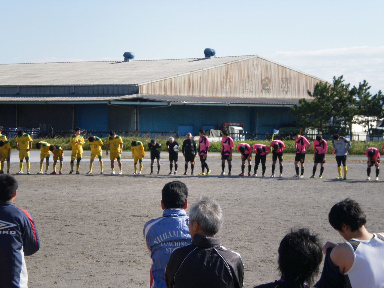 激しい戦いも試合終了、１－０で勝利！