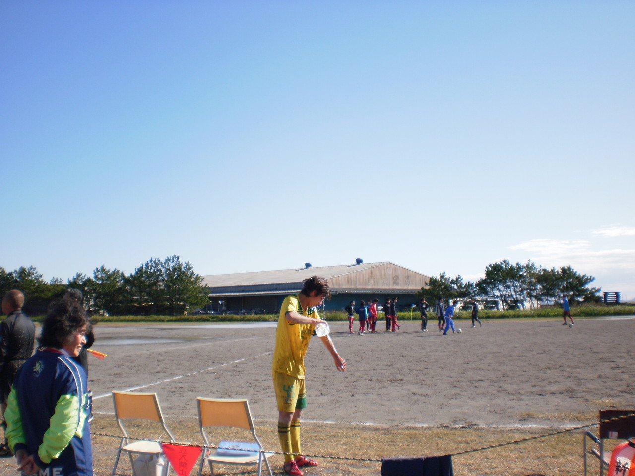 おまけ～水たまりダイブ・・・見事でした～