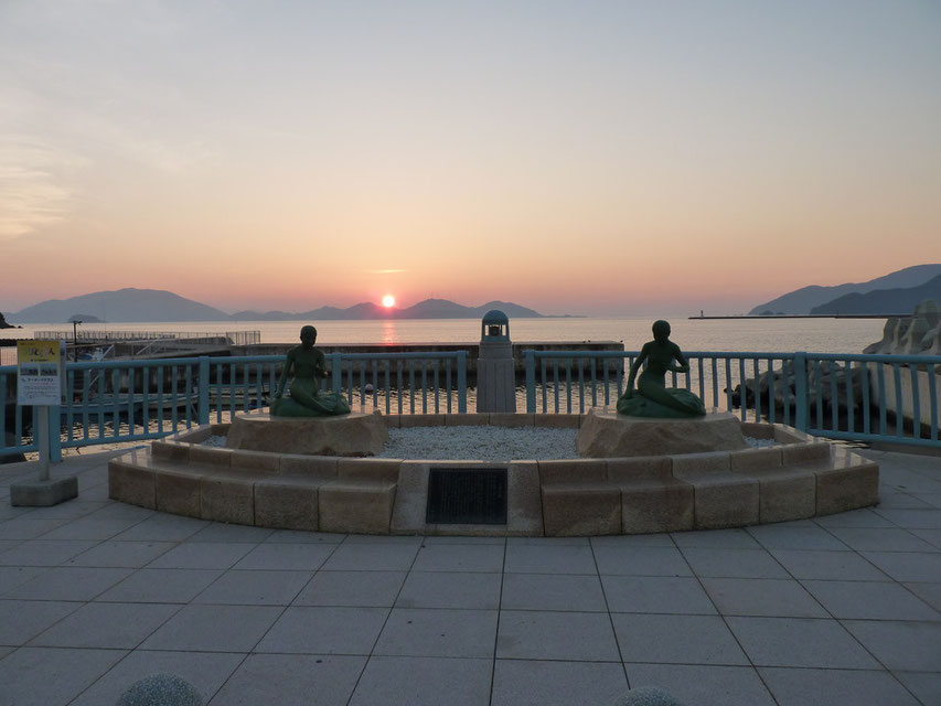 人魚の像の夕日(マーメイドテラス)