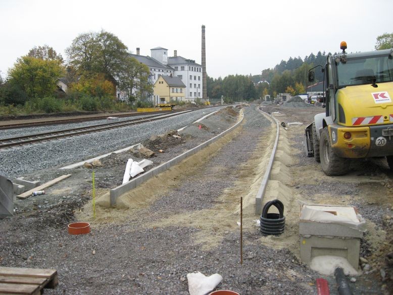 Der neue Zugang zum Bahnsteig - es gibt noch viel zu tun