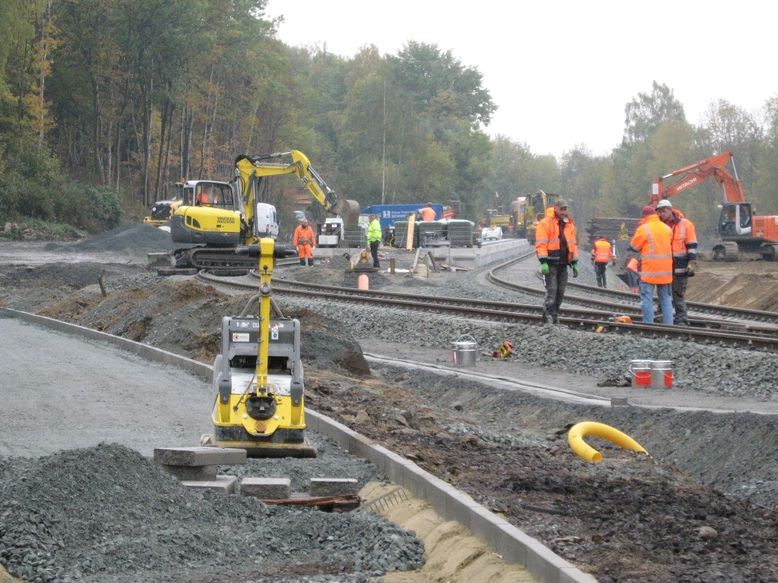 Verschiedene Arbeiten im Bahnsteigsbereich ab Einfahrtsweiche