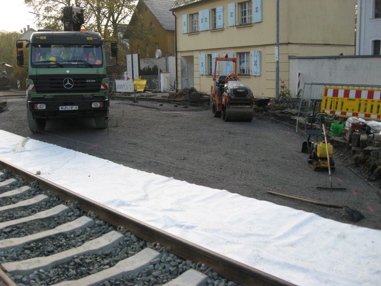 Bahnübergang  Selb-Plößberg: Bahnhofstraße in Arbeit