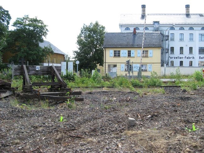 Hier entsteht neuer Fußgängerüberweg neben Bahnübergang